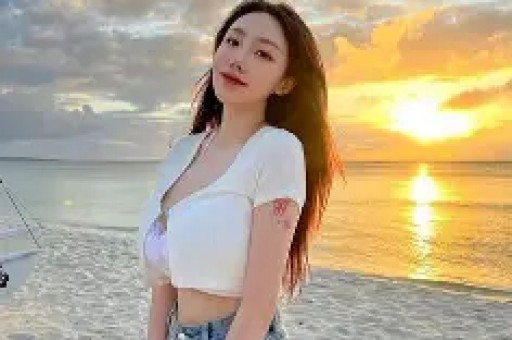 内娱清纯女星偷闯日本拍艳情片被网友当场撞破 内娱清纯女星偷闯日本拍艳情片被网友当场撞破