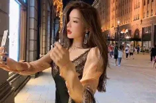 继澳门输10亿传闻后向太曝黄晓明曾当众给她跪地陈凯歌没说错