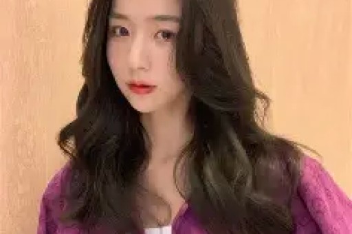 知名网红坑骗粉丝穿真货卖假货被曝光后解释自己是不小心的